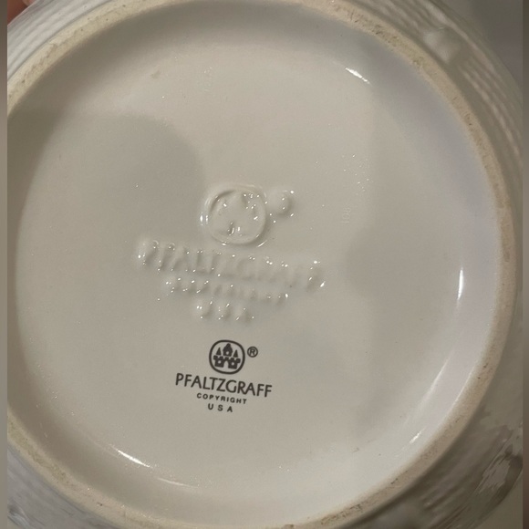 Pfaltzgraff Winterberry Bowl - Picture 3 of 4